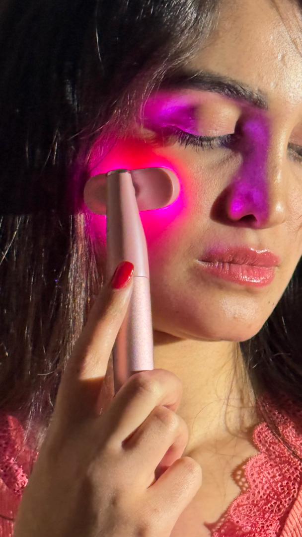 Multi functional beauty stick 本体 美顔器 Multi functional Beauty Stick for Skincare & Glow